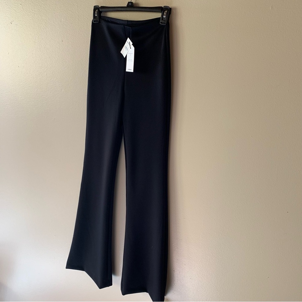 Express NWT Body Contour Flare Pant